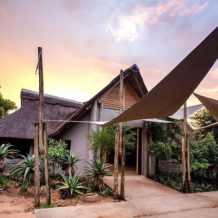 Royal Thonga Safari Lodge Sihangwane Buitenkant foto